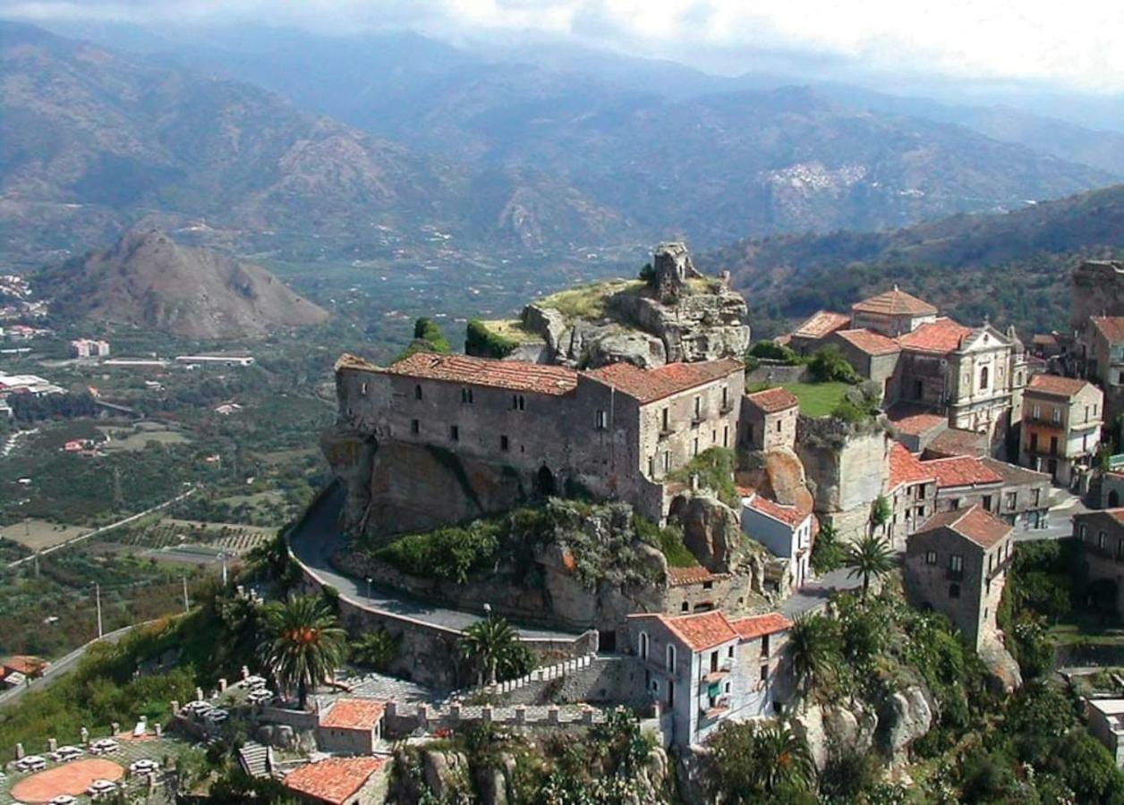 Casa Tuccari Castiglione Di Sicilia Apartamento Exterior foto